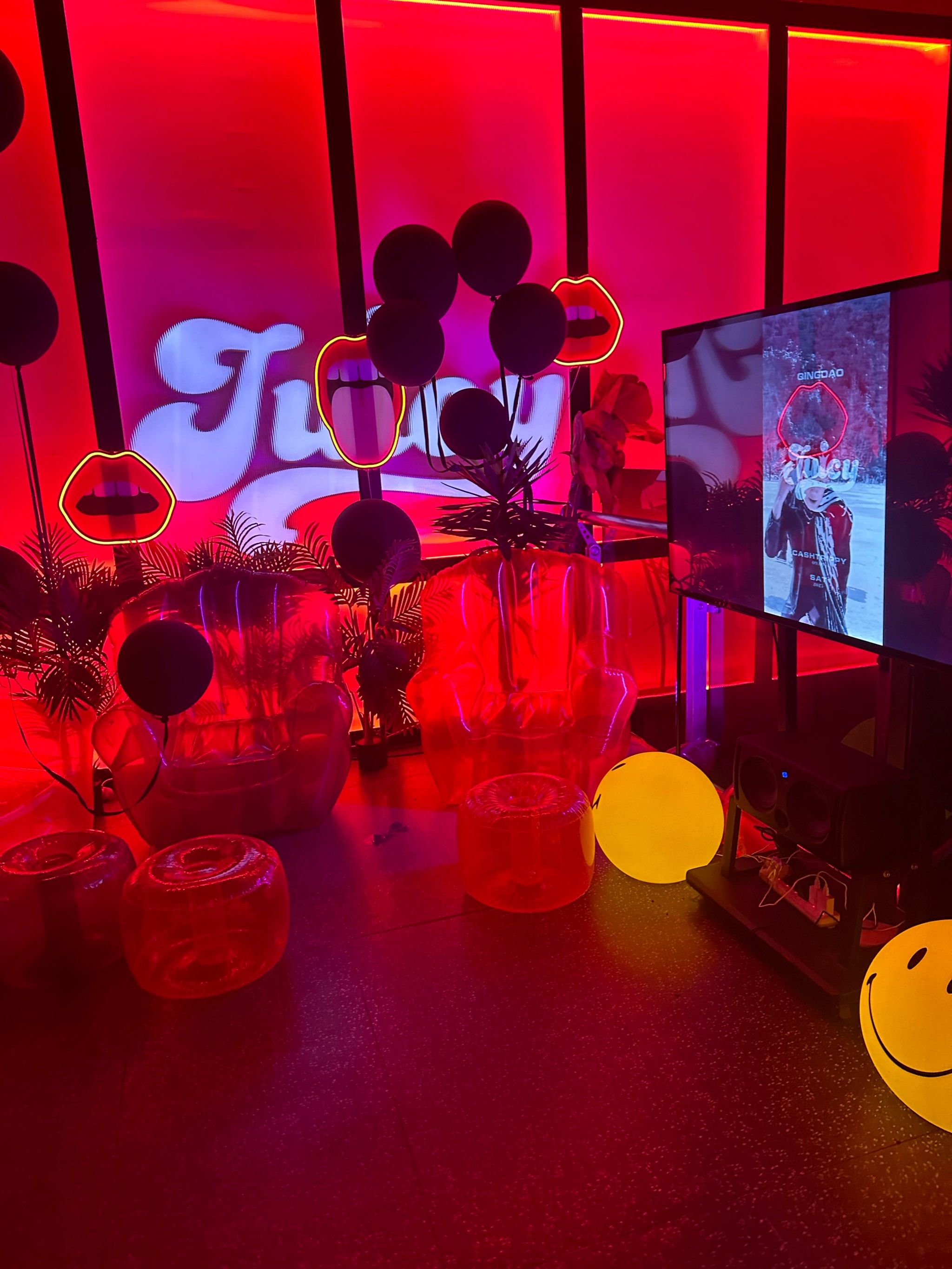 肇庆商务KTV专属订房-广宁县ktv预定